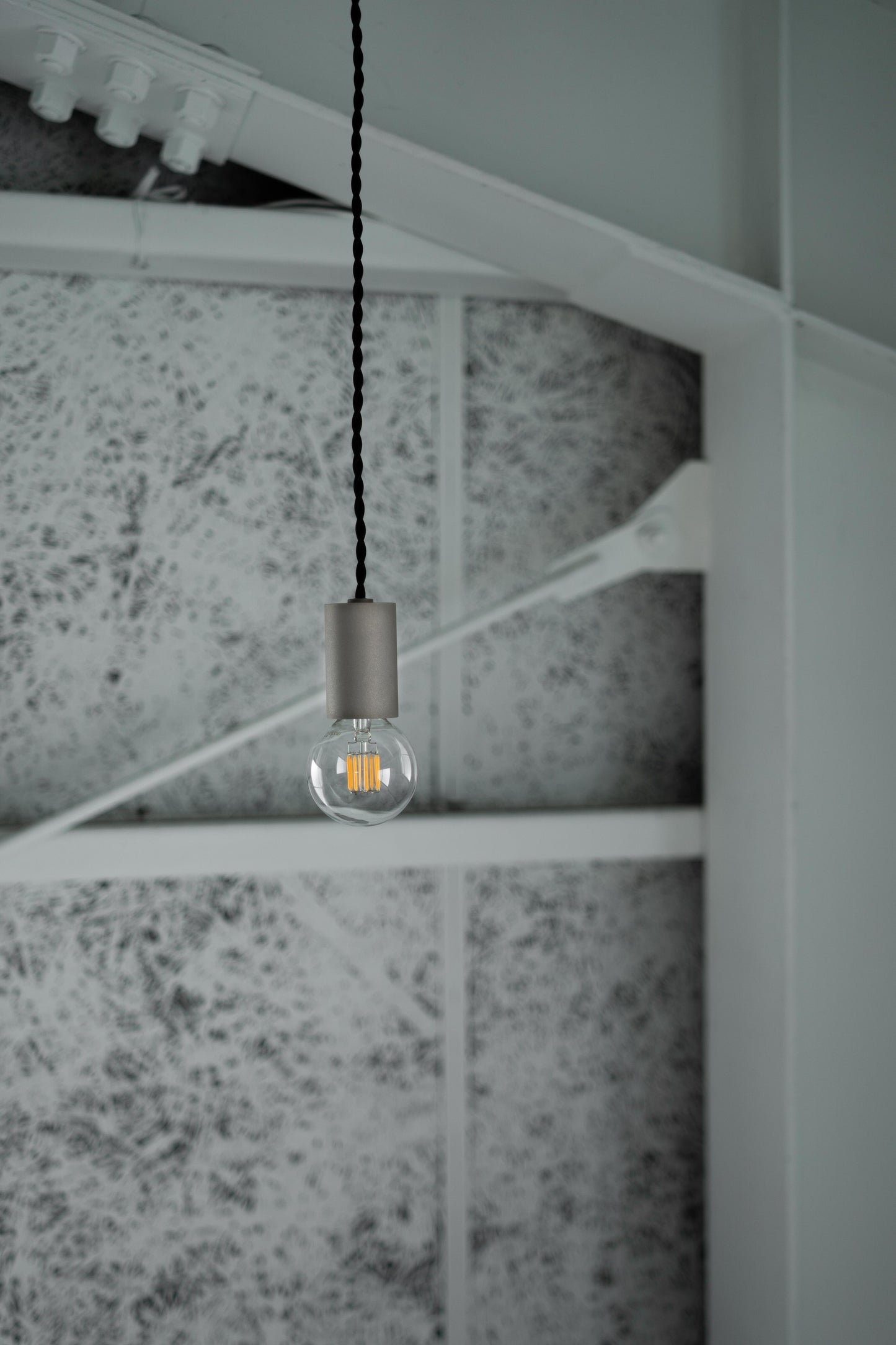 Pendant Light S / L (真鍮灰染め 丸)
