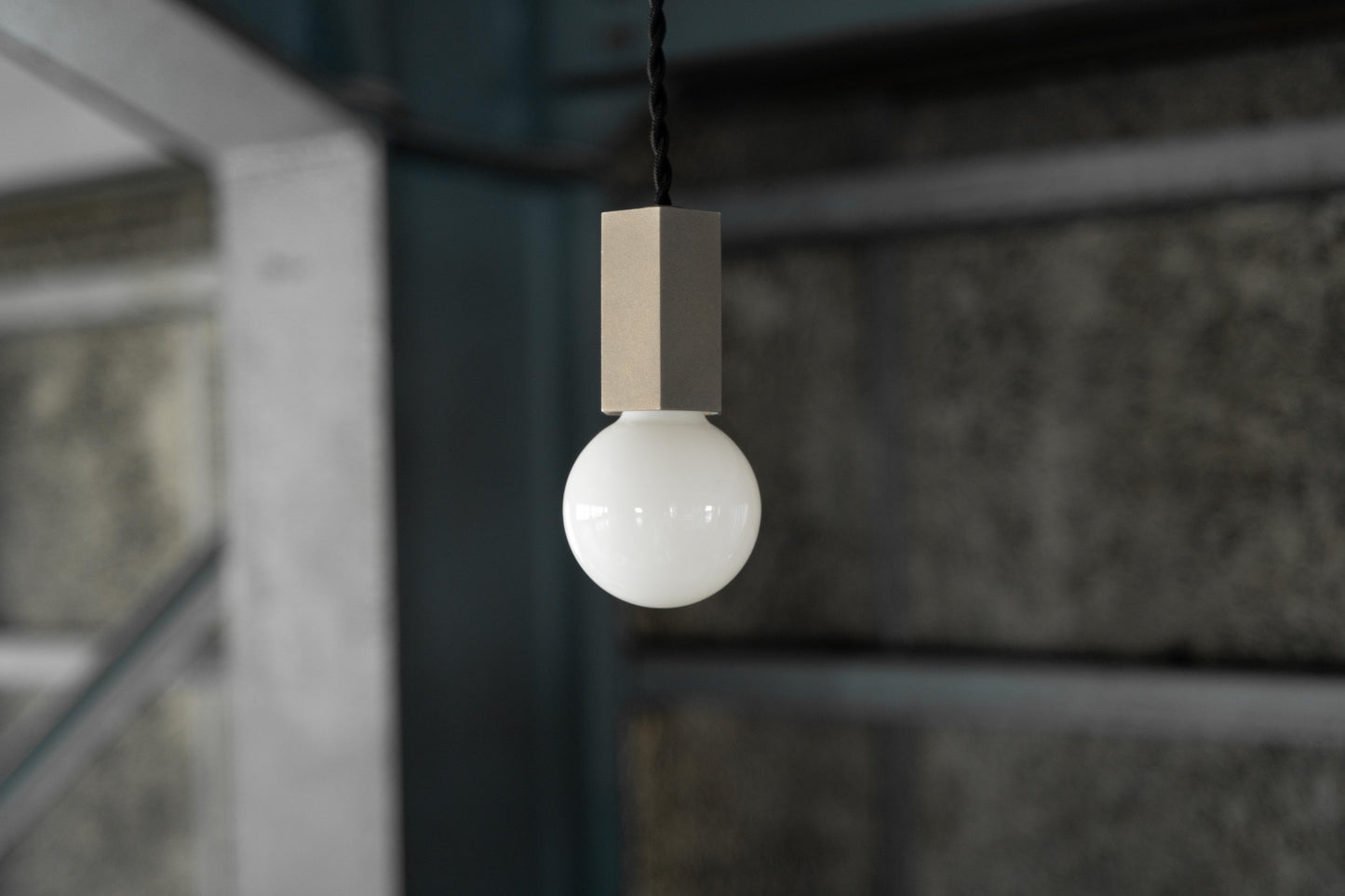 Pendant Light S / L (真鍮灰染め 六角)