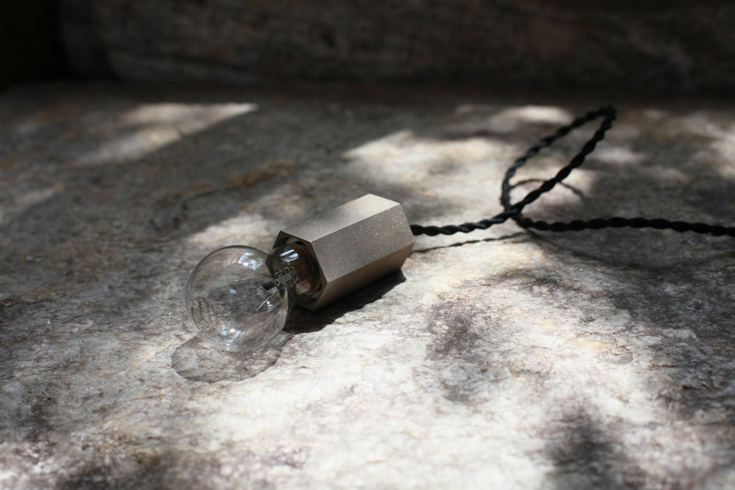 Pendant Light S / L (真鍮灰染め 六角)